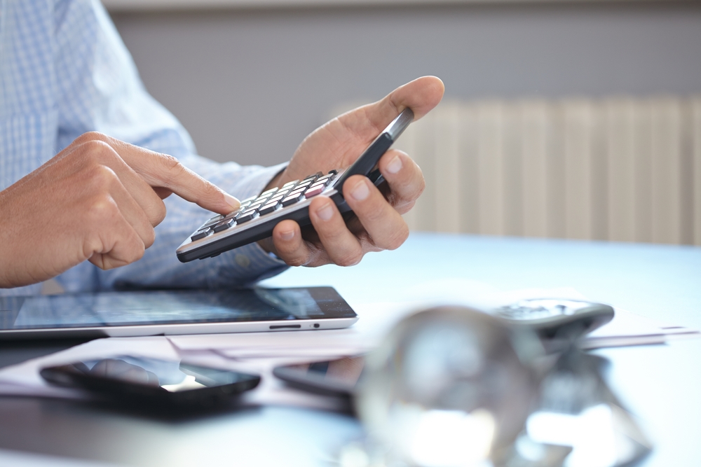 How much does it cost to study medicine